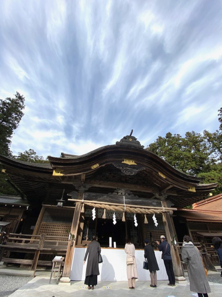 小國神社拝殿